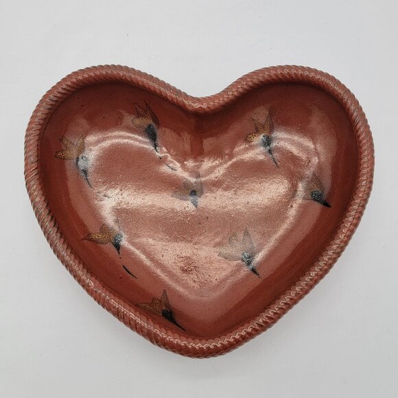 Terra Cotta Pottery Heart Bowl - Picture 1 of 2